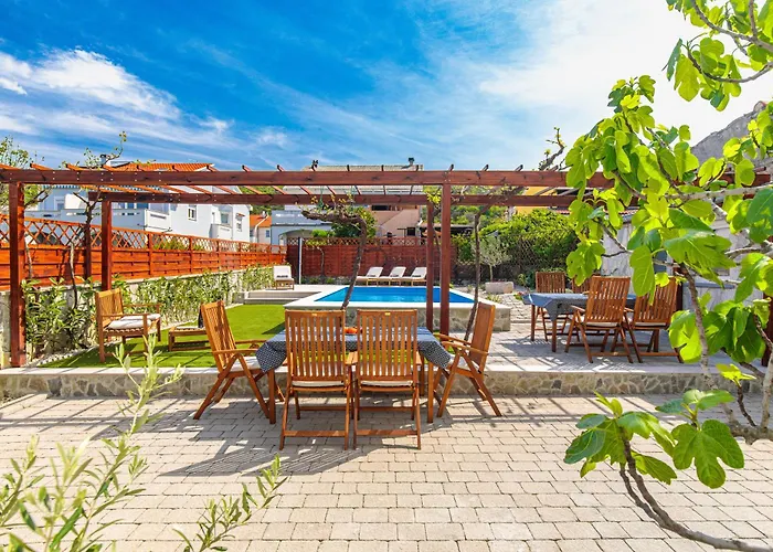 Home Away From Home With A Heated Pool