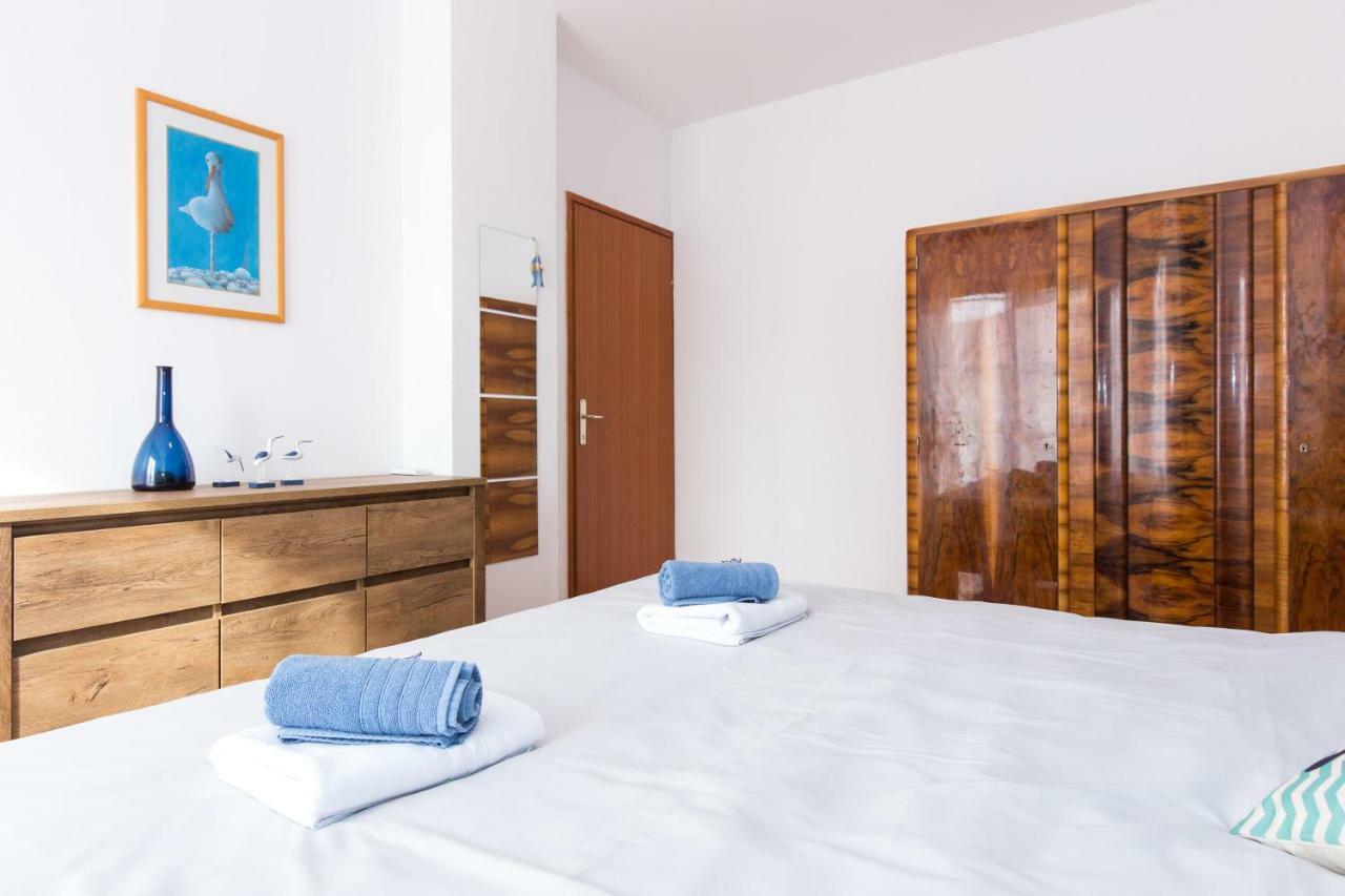 Lägenhet Home Away From Home With A Heated Pool *
