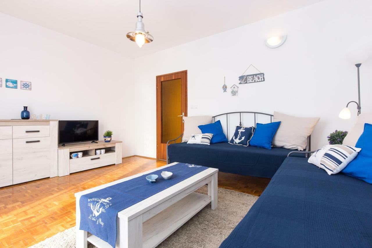 Home Away From Home With A Heated Pool * Punat