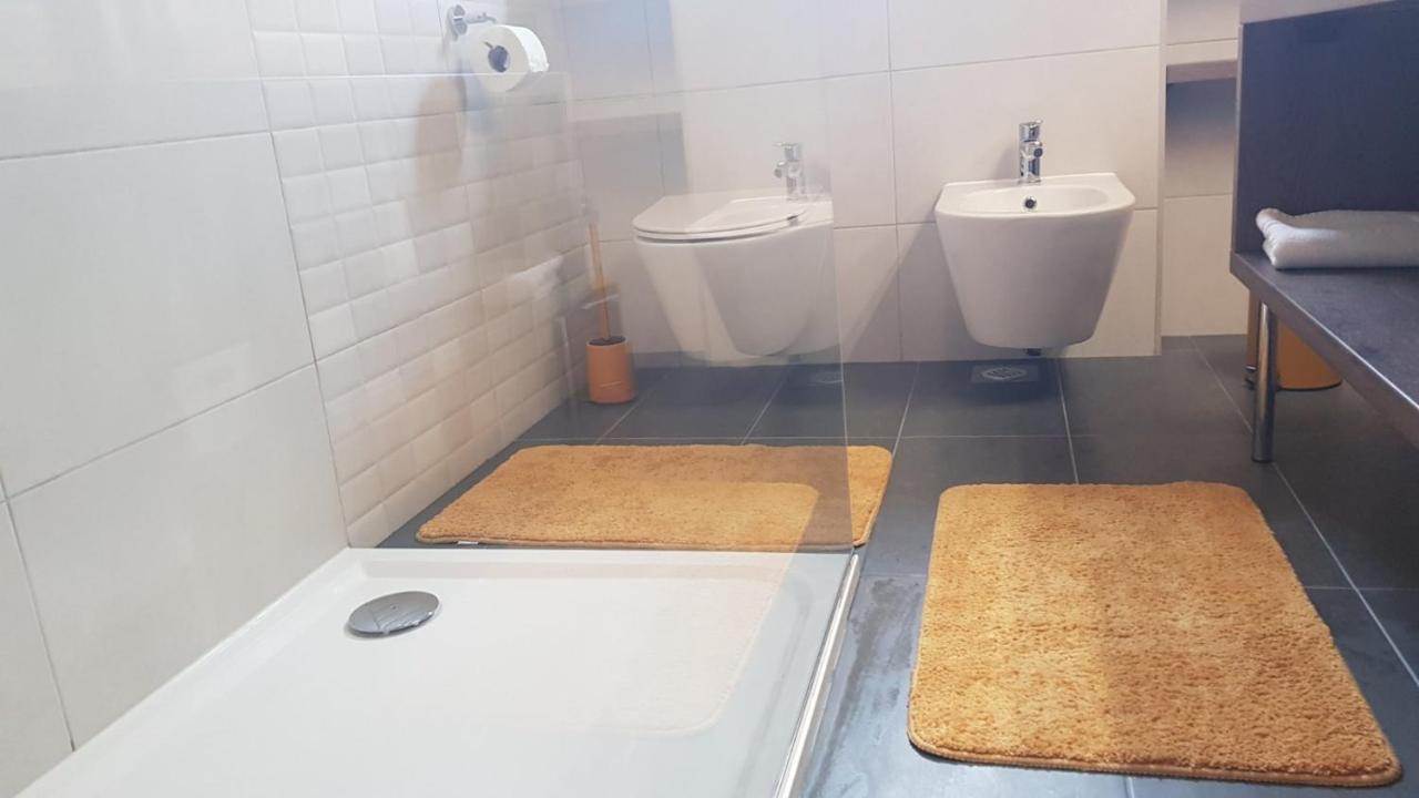 Home Away From Home With A Heated Pool Apartment