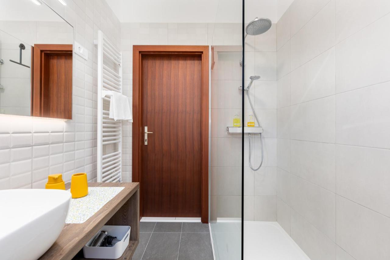 Apartment Home Away From Home With A Heated Pool Punat