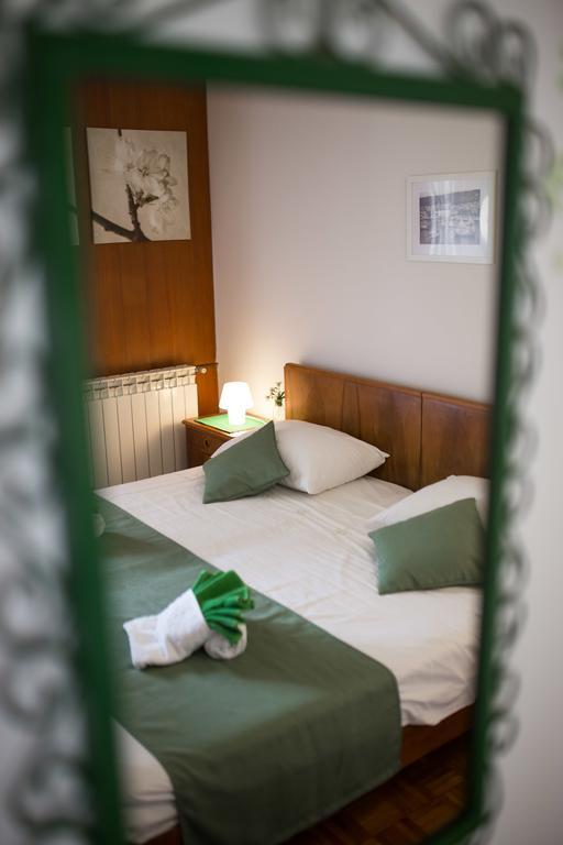 Home Away From Home With A Heated Pool Apartment
